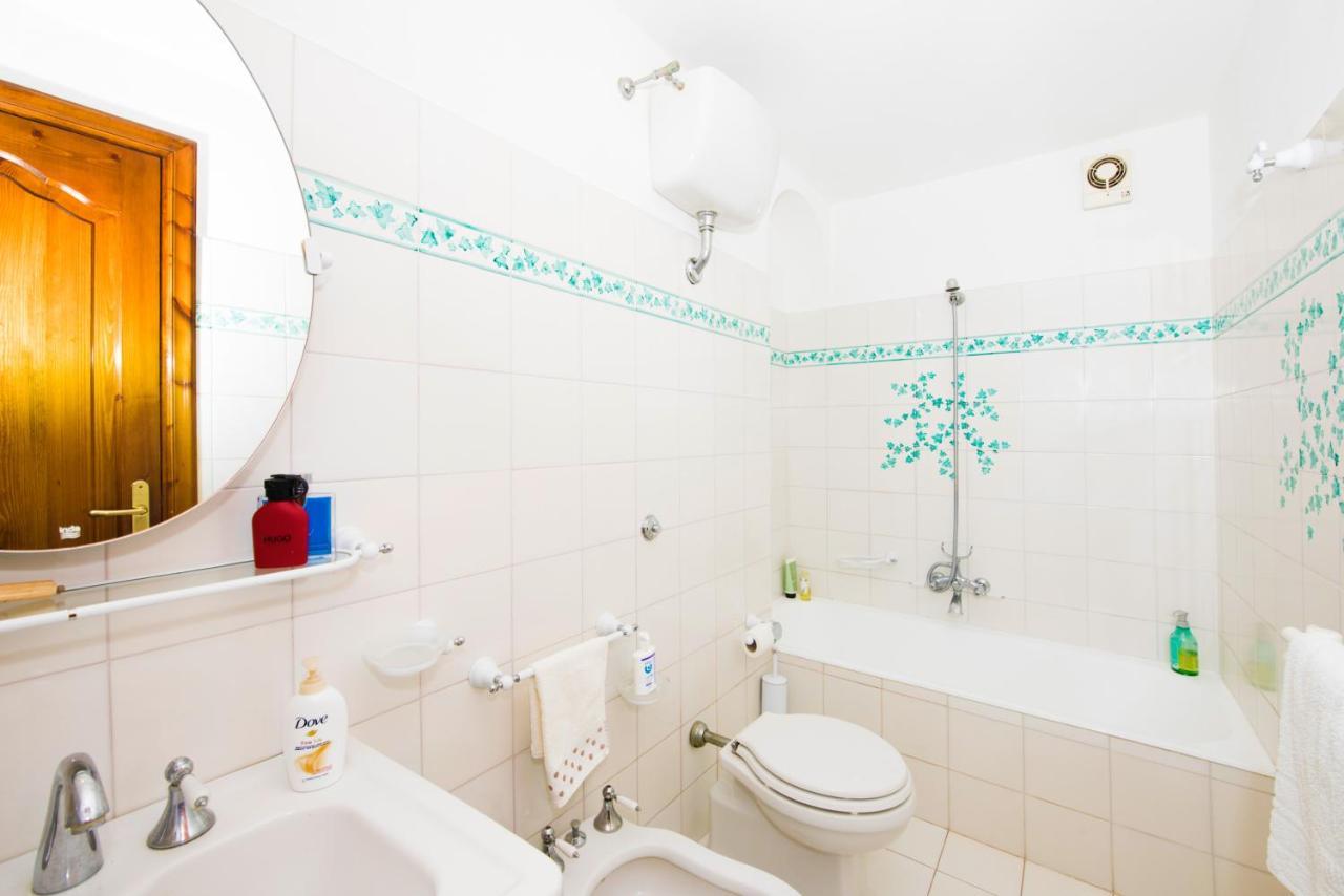 Villa Savina - Elegant Family Villa Overlooks Amalfi Coast - โปซิตาโน ภายนอก รูปภาพ