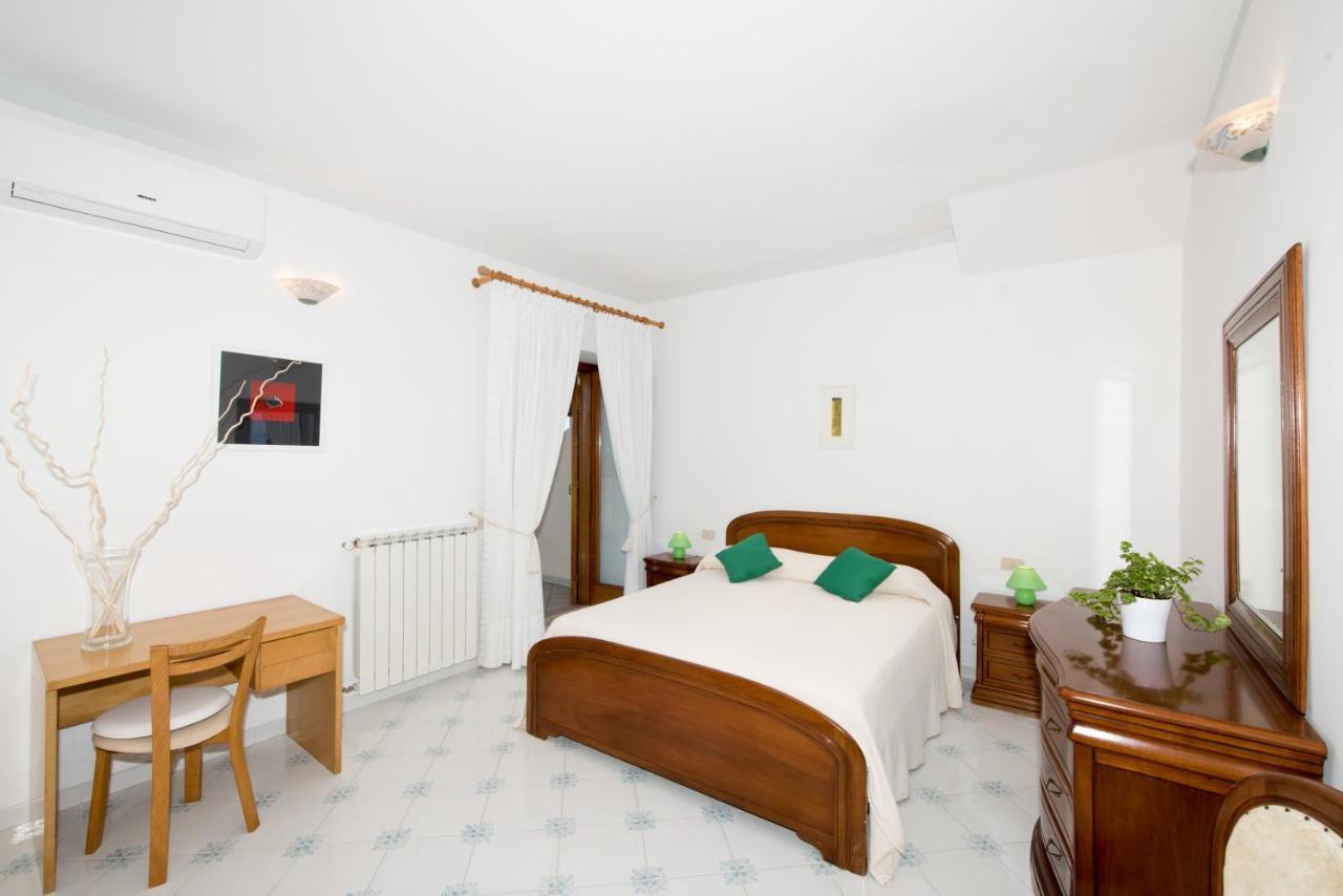 Villa Savina - Elegant Family Villa Overlooks Amalfi Coast - โปซิตาโน ภายนอก รูปภาพ