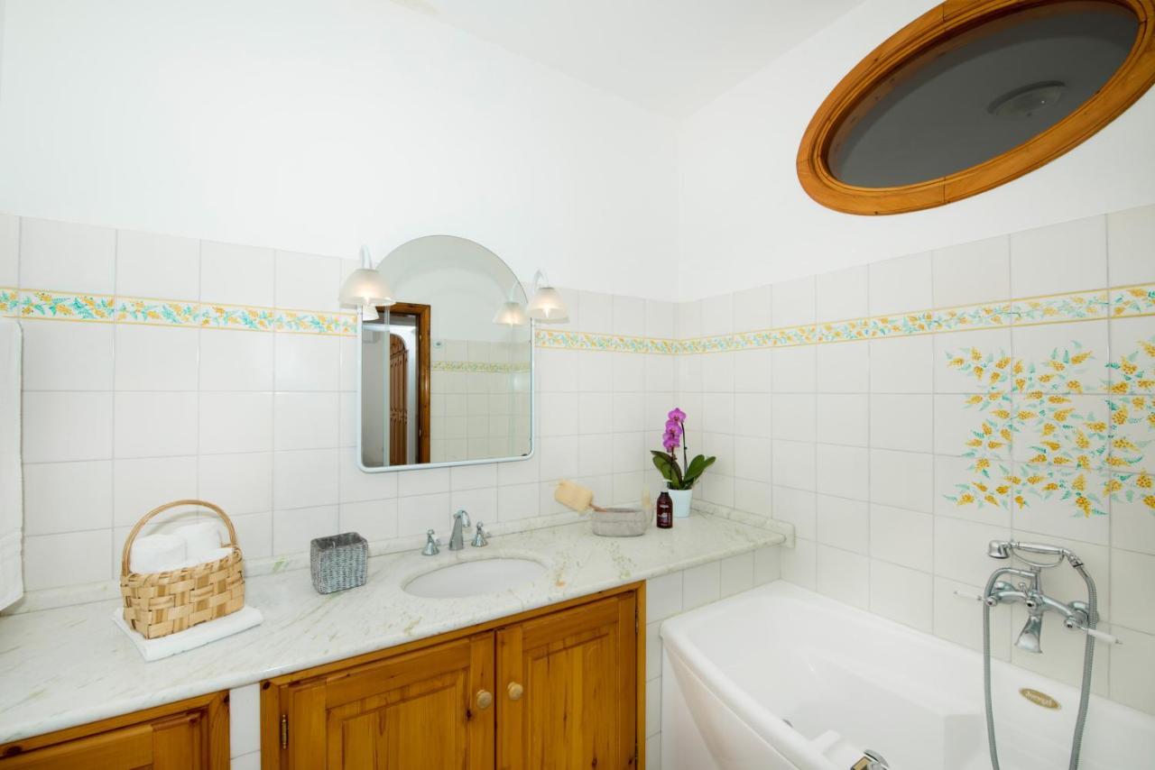 Villa Savina - Elegant Family Villa Overlooks Amalfi Coast - โปซิตาโน ภายนอก รูปภาพ